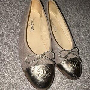 CHANEL Women's Metallic Gold ballet Flats
